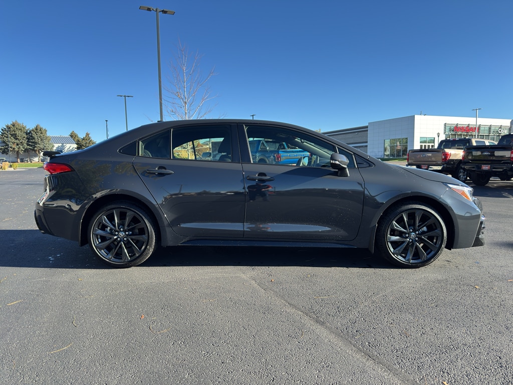 Used 2025 Toyota Corolla SE Sedan
