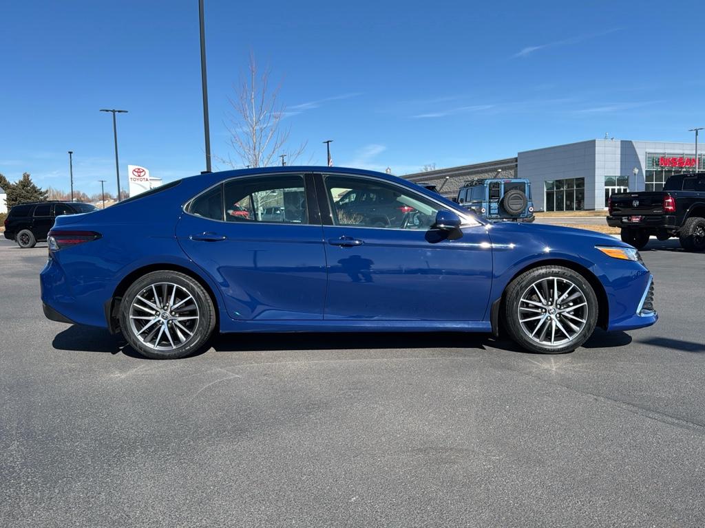 2023 Toyota Camry XLE photo 2