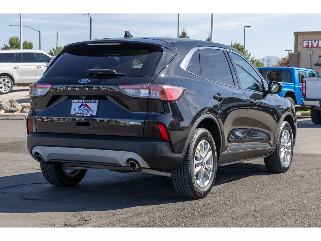 2020 Ford Escape SE photo 2