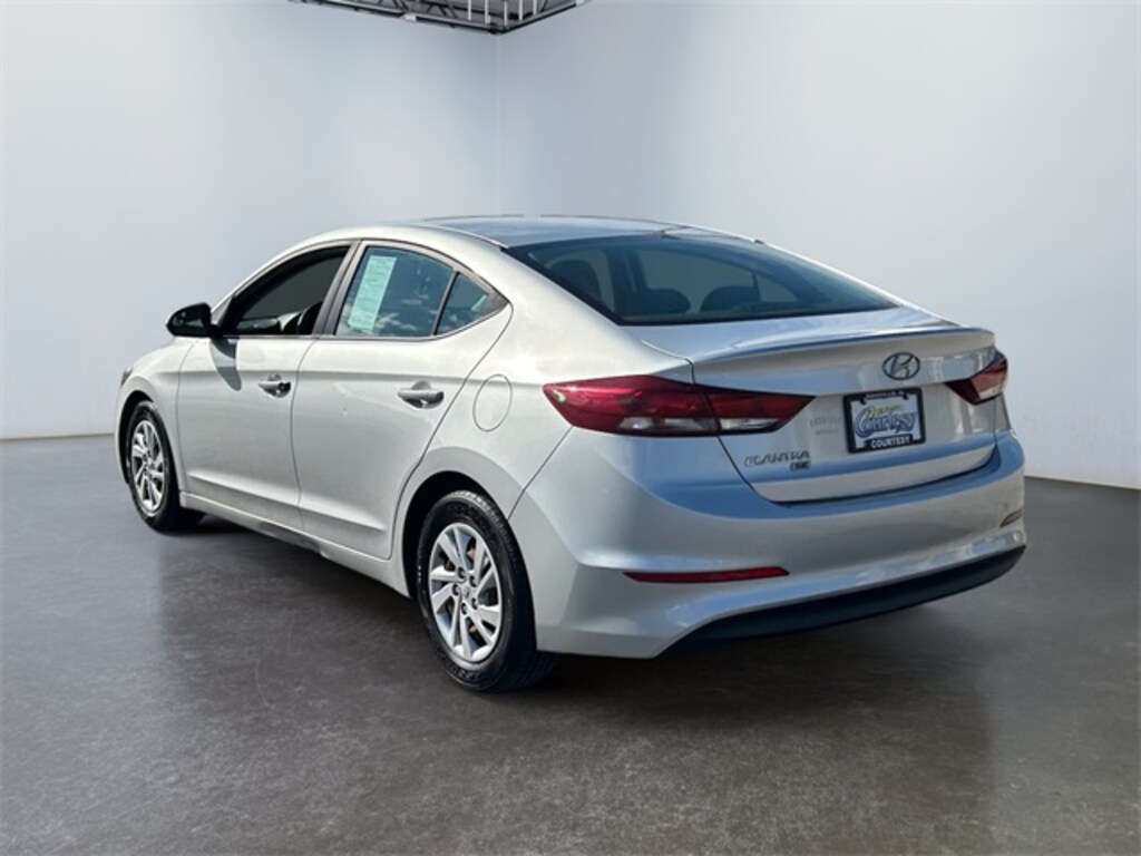 Used 2018 Hyundai Elantra SE Sedan