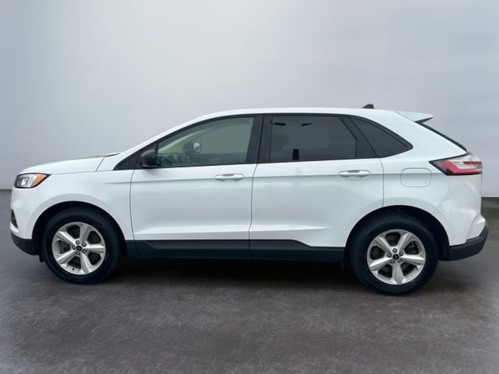 Used 2022 Ford Edge SE SUV