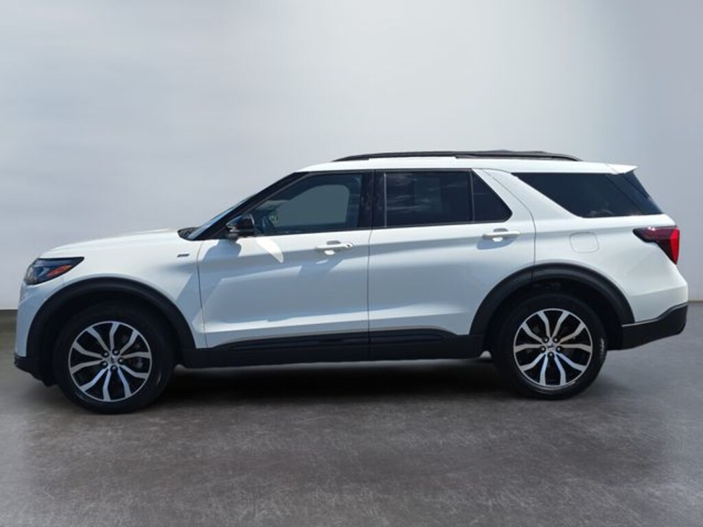 Certified 2025 Ford Explorer ST-Line SUV