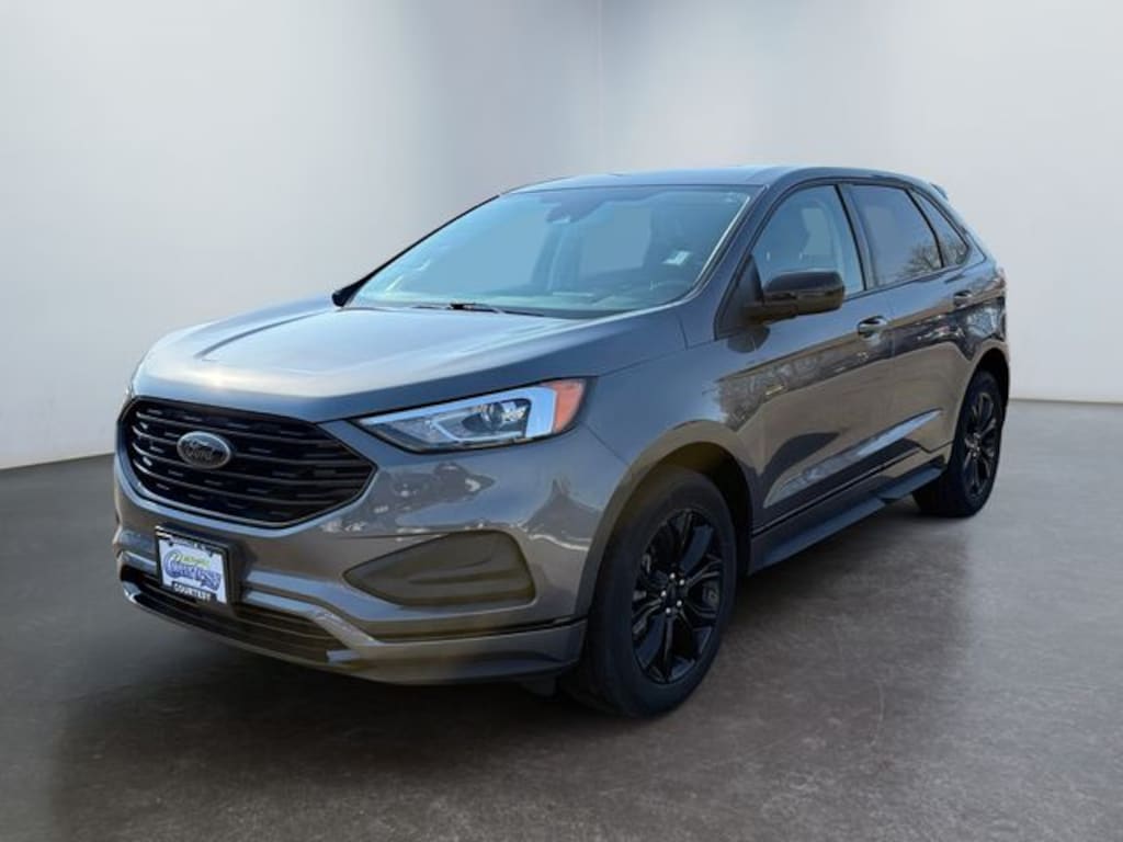 Used 2023 Ford Edge SE SUV