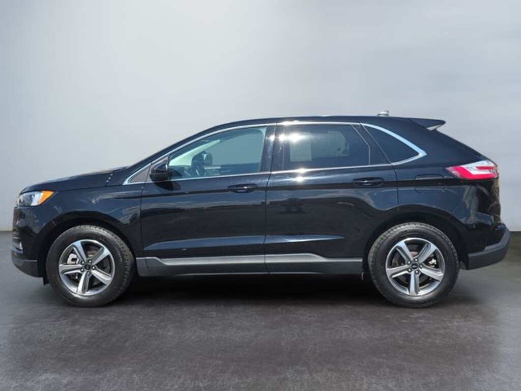 Used 2024 Ford Edge SUV