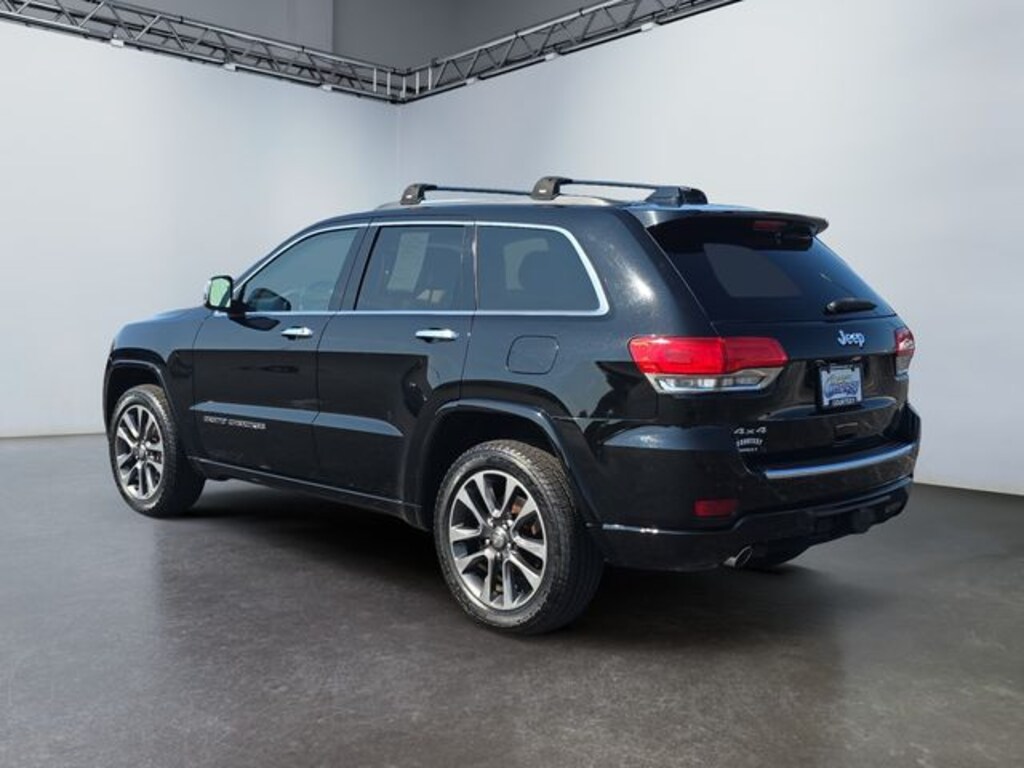 Used 2017 Jeep Grand Cherokee Overland 4x4 SUV