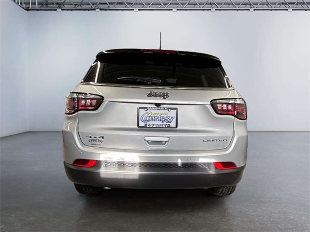 New 2026 Jeep Compass LIMITED 4X4 Sport Utility