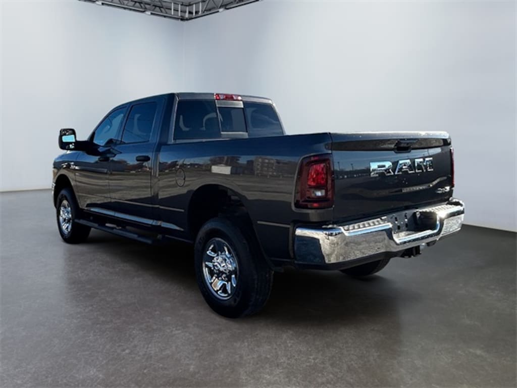 New 2025 Ram 2500 TRADESMAN CREW CAB 4X4 6'4 BOX Pickup