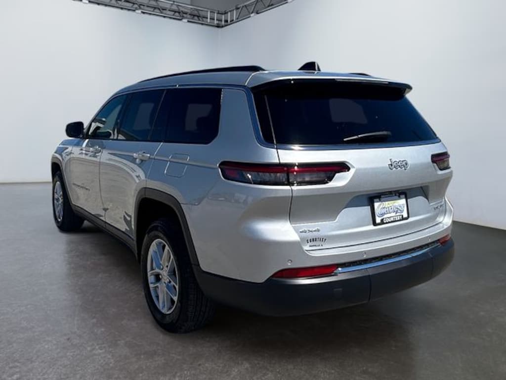 Used 2025 Jeep Grand Cherokee L Laredo SUV