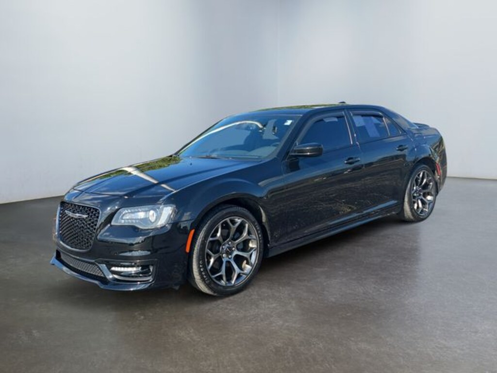 Used 2017 Chrysler 300 S Sedan