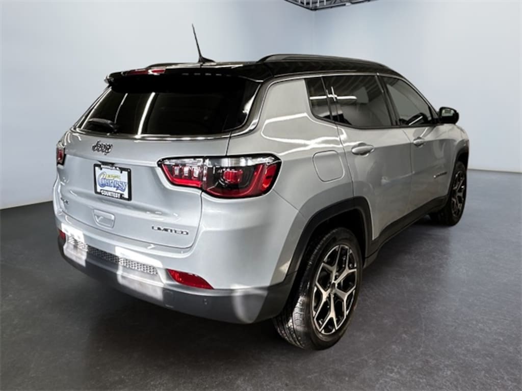 New 2026 Jeep Compass LIMITED 4X4 Sport Utility