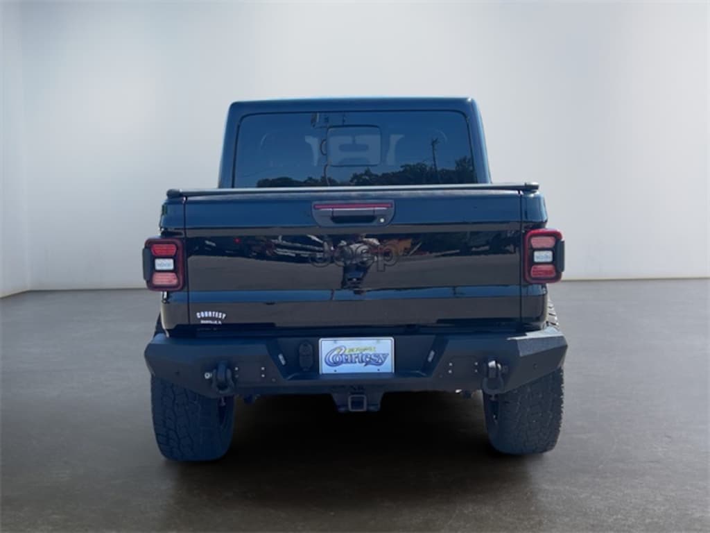 Used 2021 Jeep Gladiator Overland Truck Crew Cab