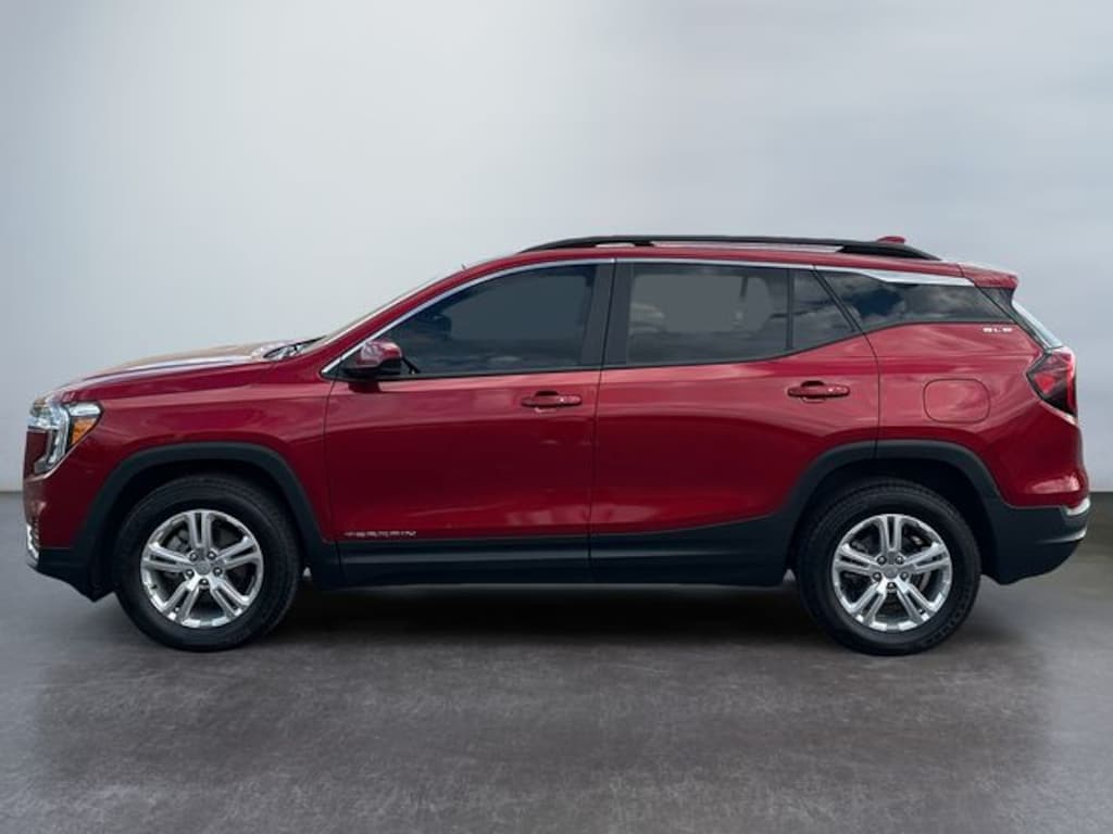 Used 2022 GMC Terrain SLE SUV