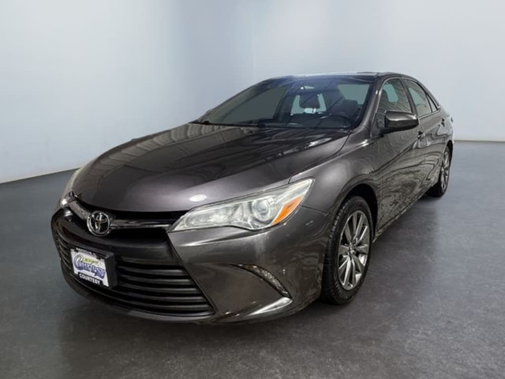 Used 2016 Toyota Camry XLE Sedan