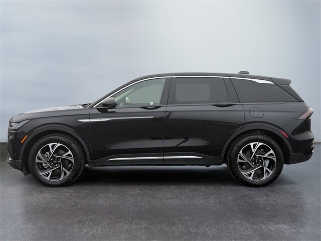 2024 Lincoln Nautilus Premiere photo 2