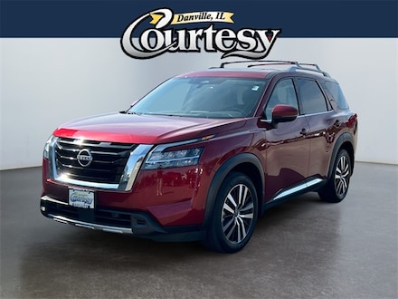 Featured used 2024 Nissan Pathfinder Platinum SUV for sale in Danville, IL