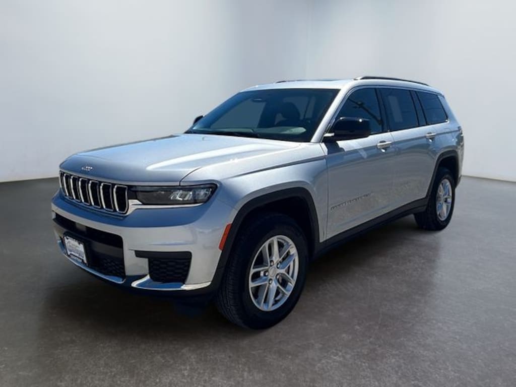 Used 2025 Jeep Grand Cherokee L Laredo SUV