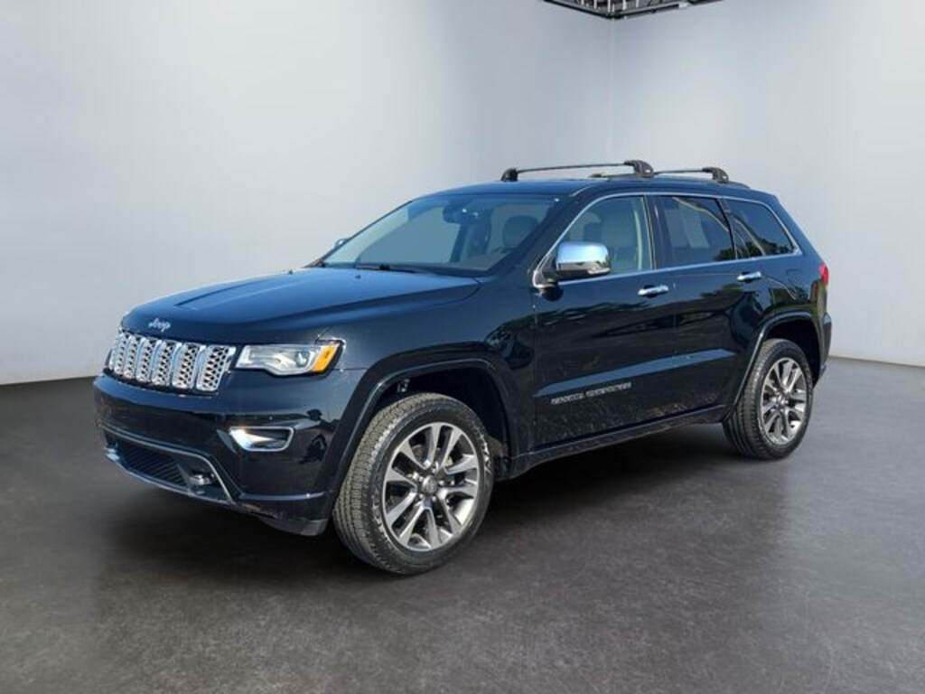 Used 2017 Jeep Grand Cherokee Overland 4x4 SUV