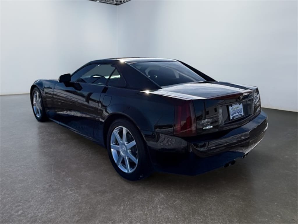 Used 2005 CADILLAC XLR Base Convertible