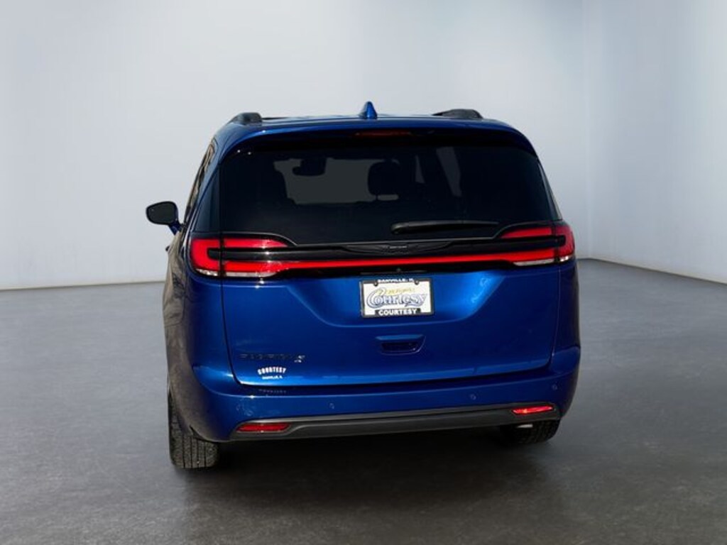 Used 2021 Chrysler Pacifica Touring Van Passenger Van