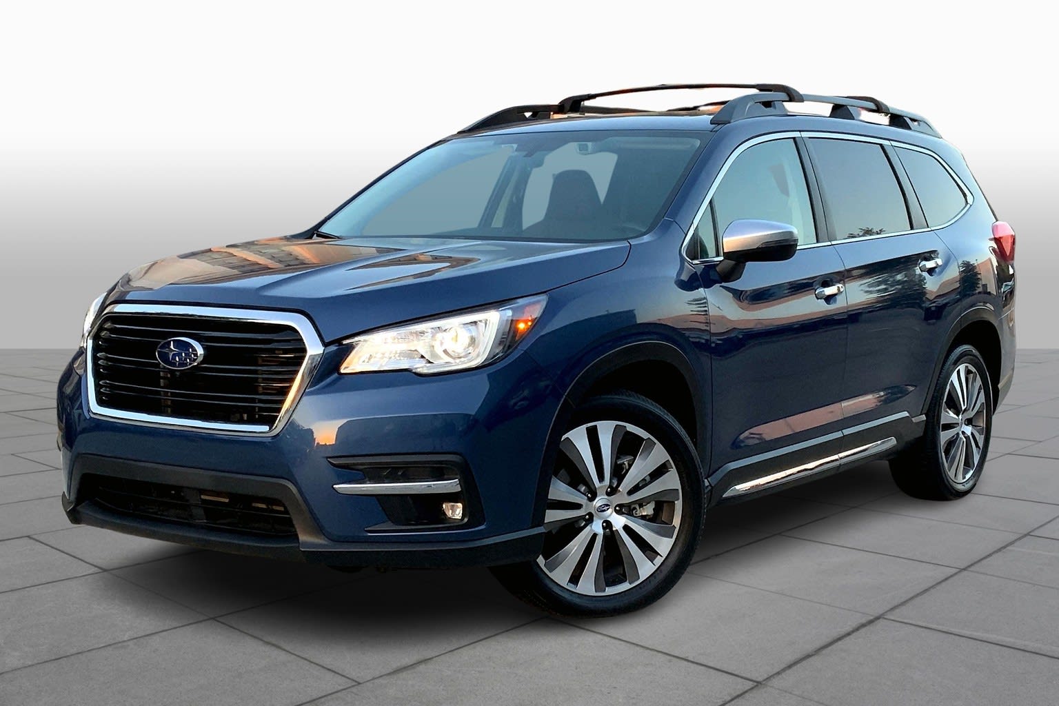 2020 Subaru Ascent Touring's photo