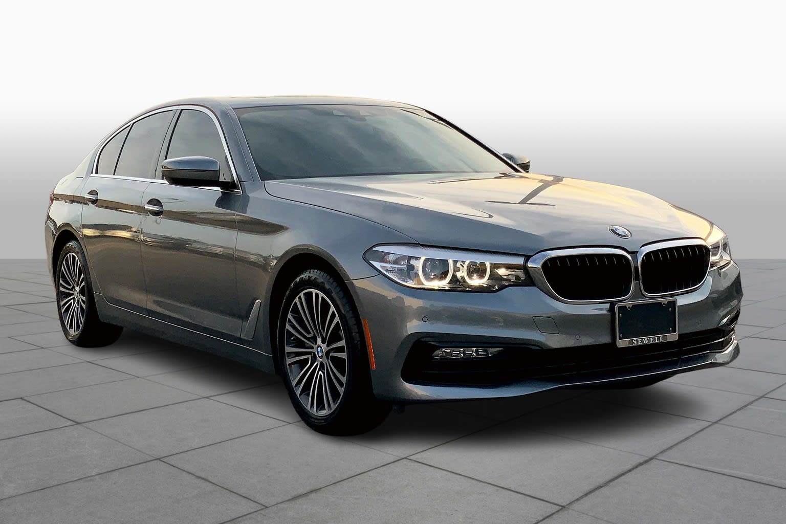 Used 2018 BMW 5 Series 530i with VIN WBAJA5C53JWA37760 for sale in Houston, TX