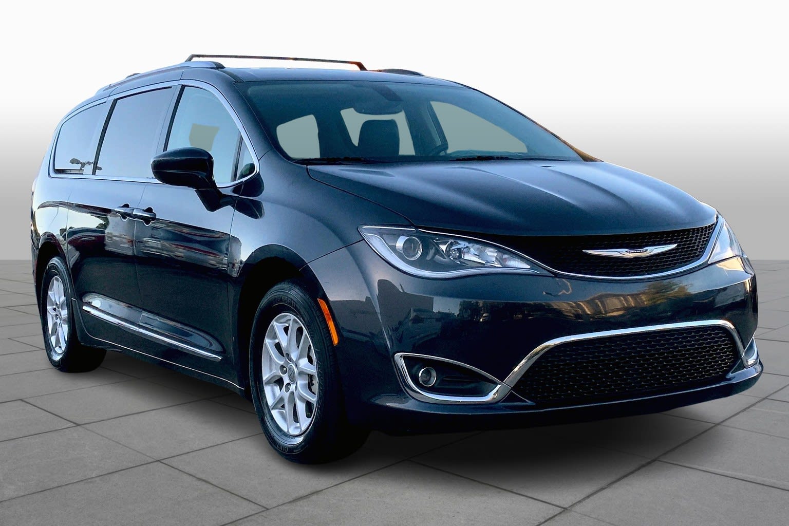 Used 2020 Chrysler Pacifica Touring L with VIN 2C4RC1BG4LR279929 for sale in Houston, TX