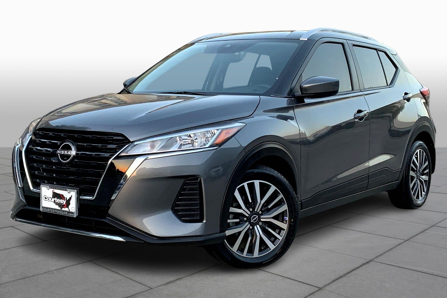 2022 Nissan Kicks SV