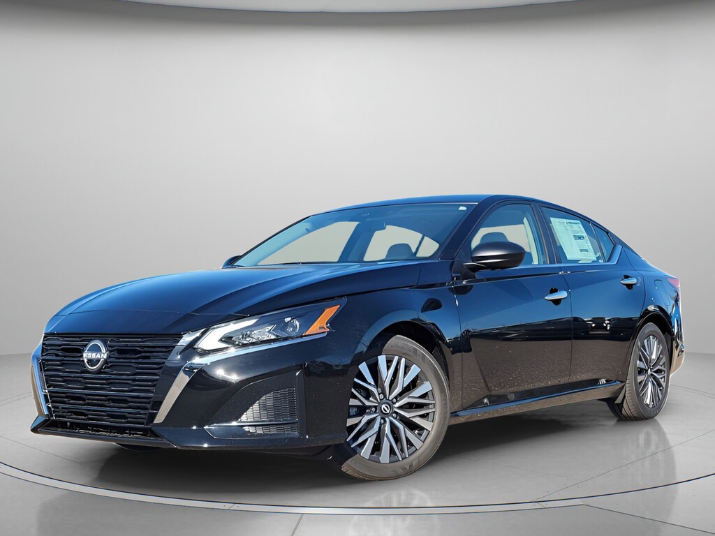 New 2025 Nissan Altima SV Sedan
