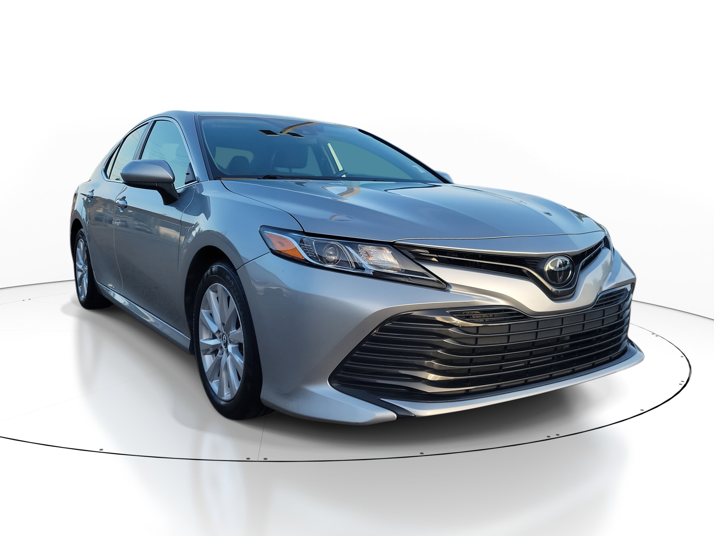 2019 Toyota Camry L photo 3