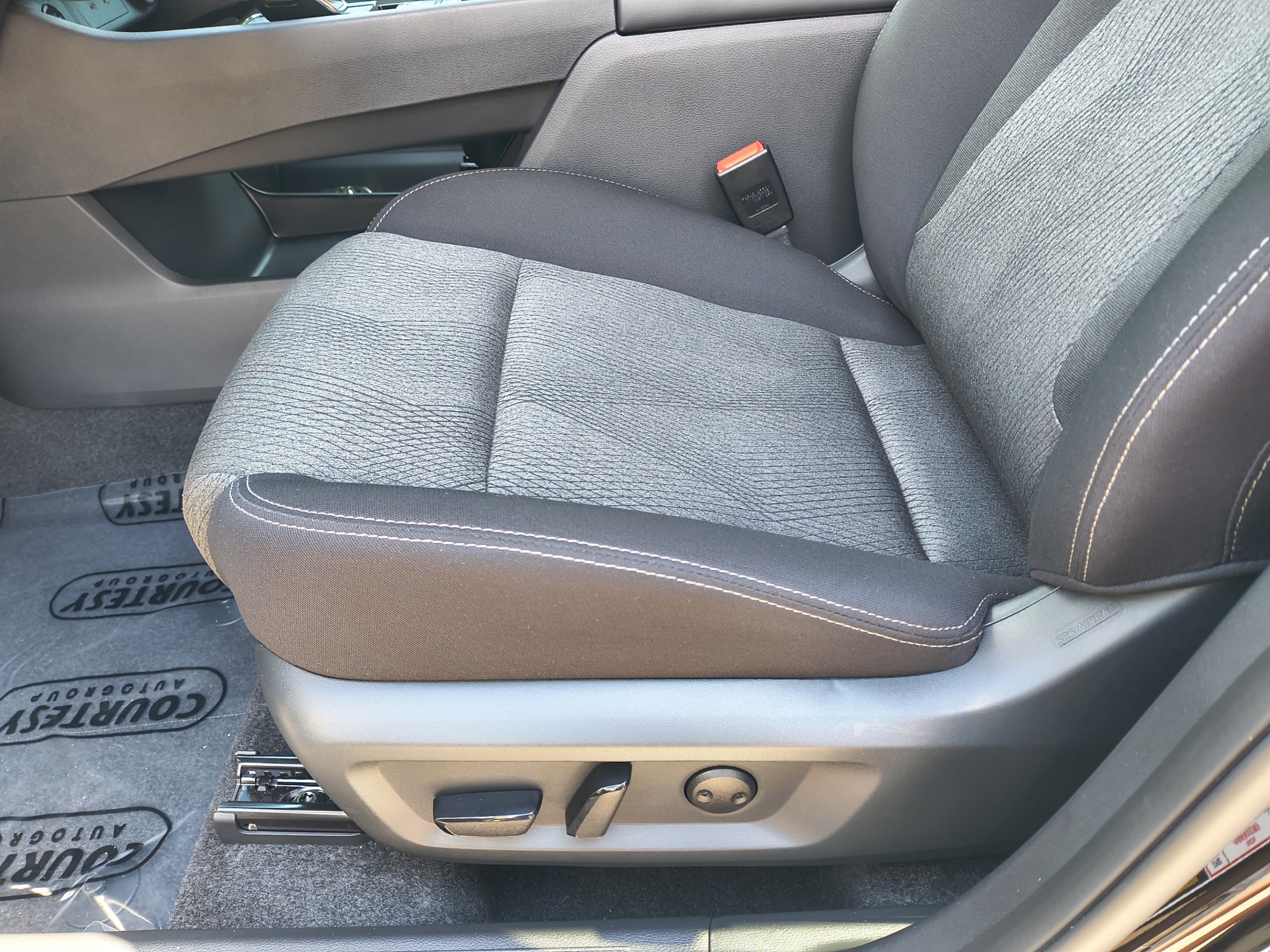 2026 Nissan Rogue SV - Photo 23