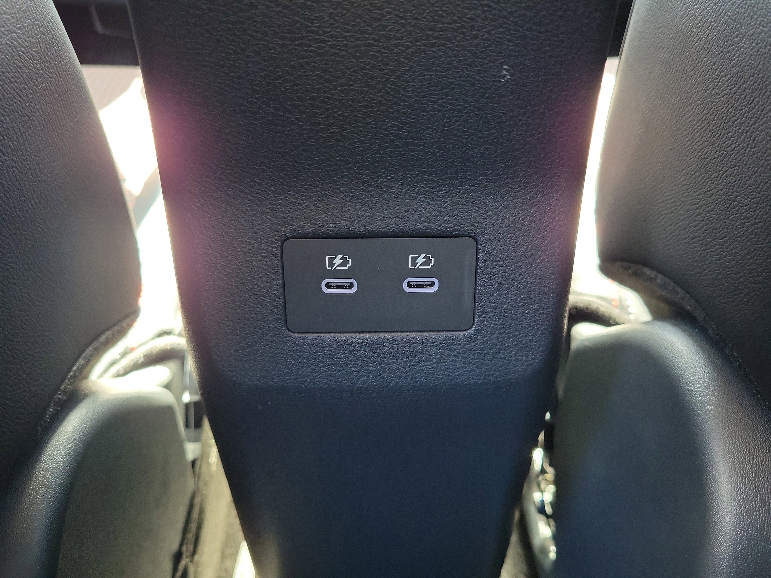 2025 Nissan Kicks SR - Photo 14