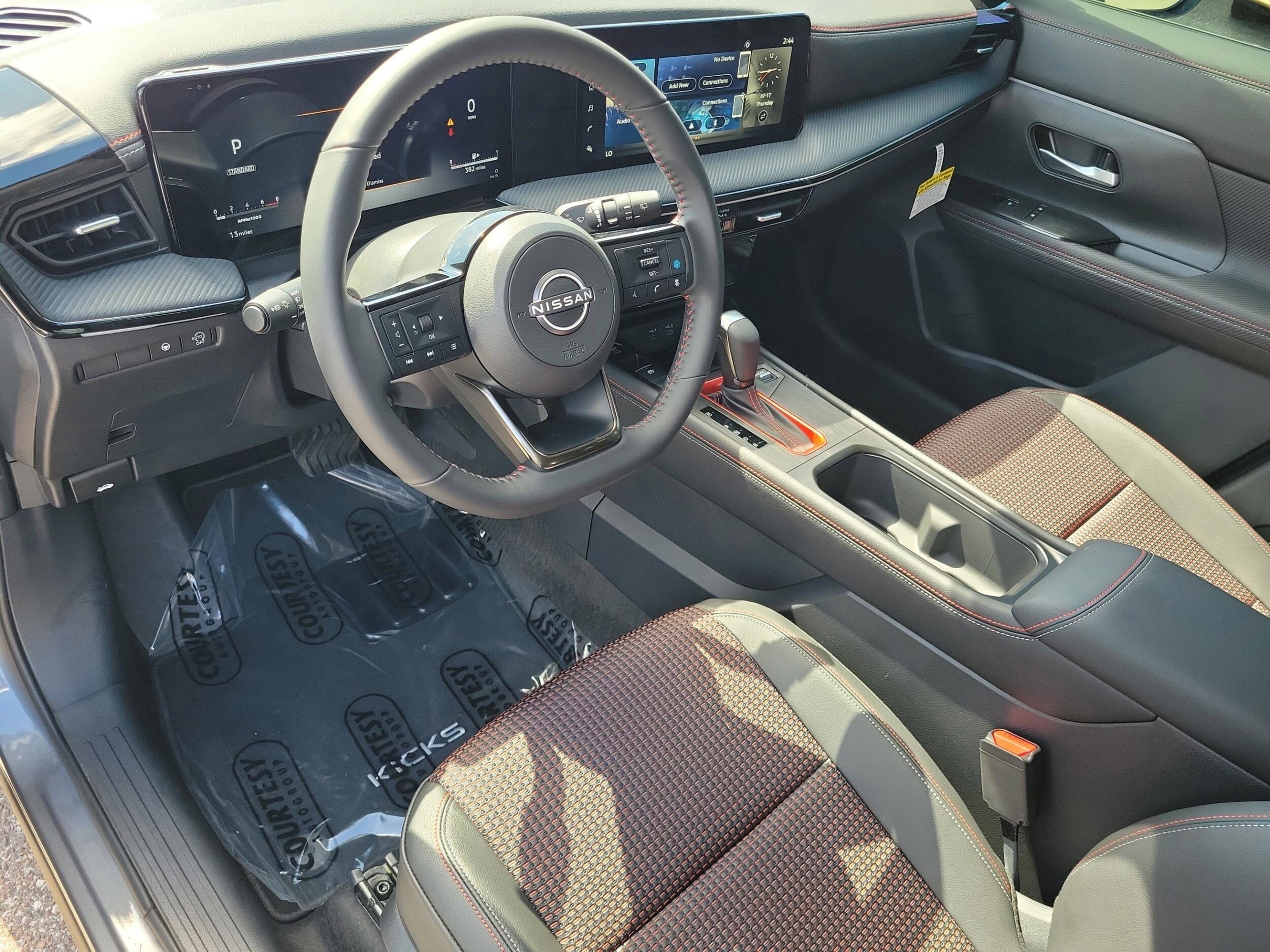 2025 Nissan Kicks SR - Photo 22