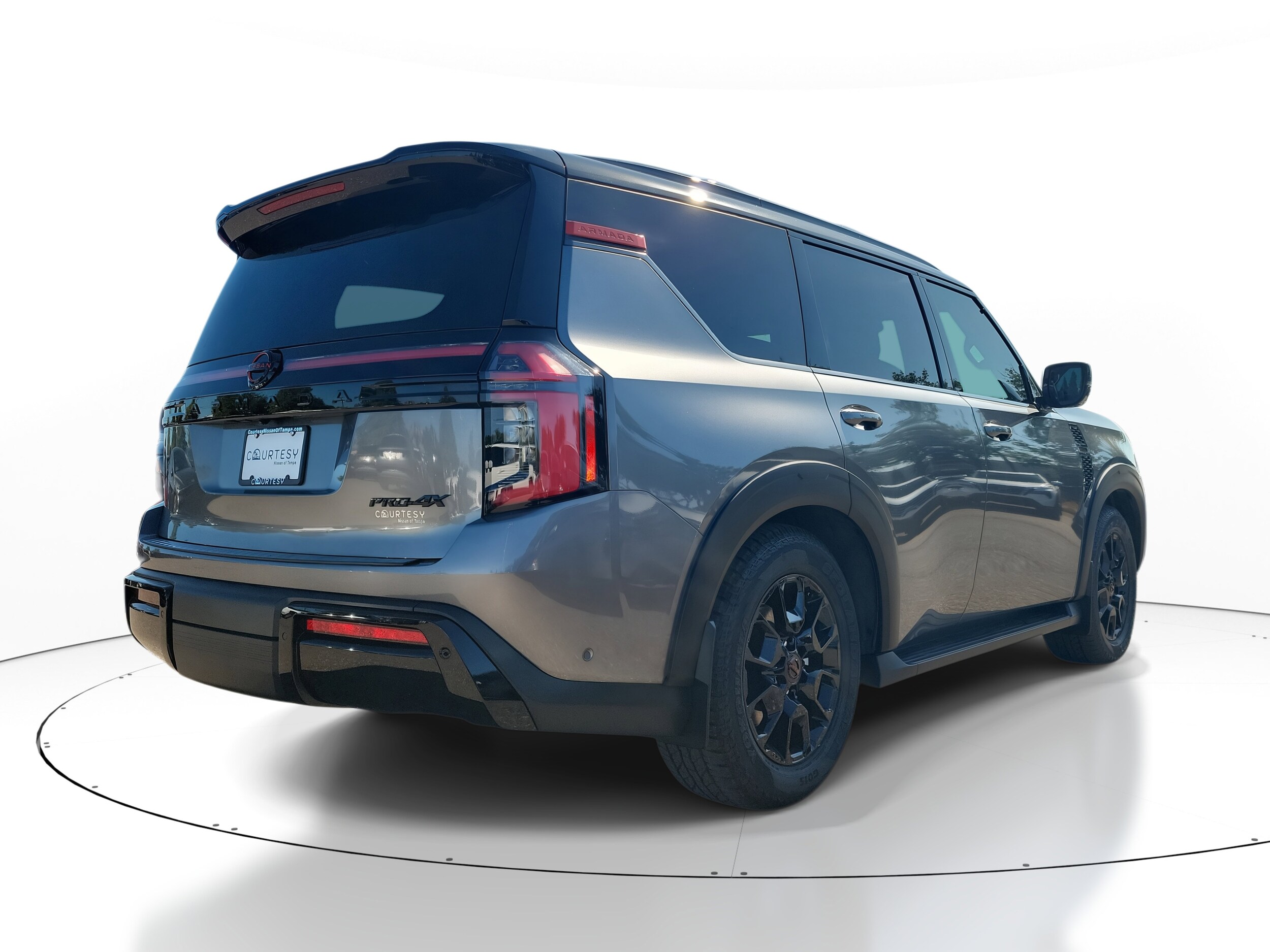 2025 Nissan Armada photo 3
