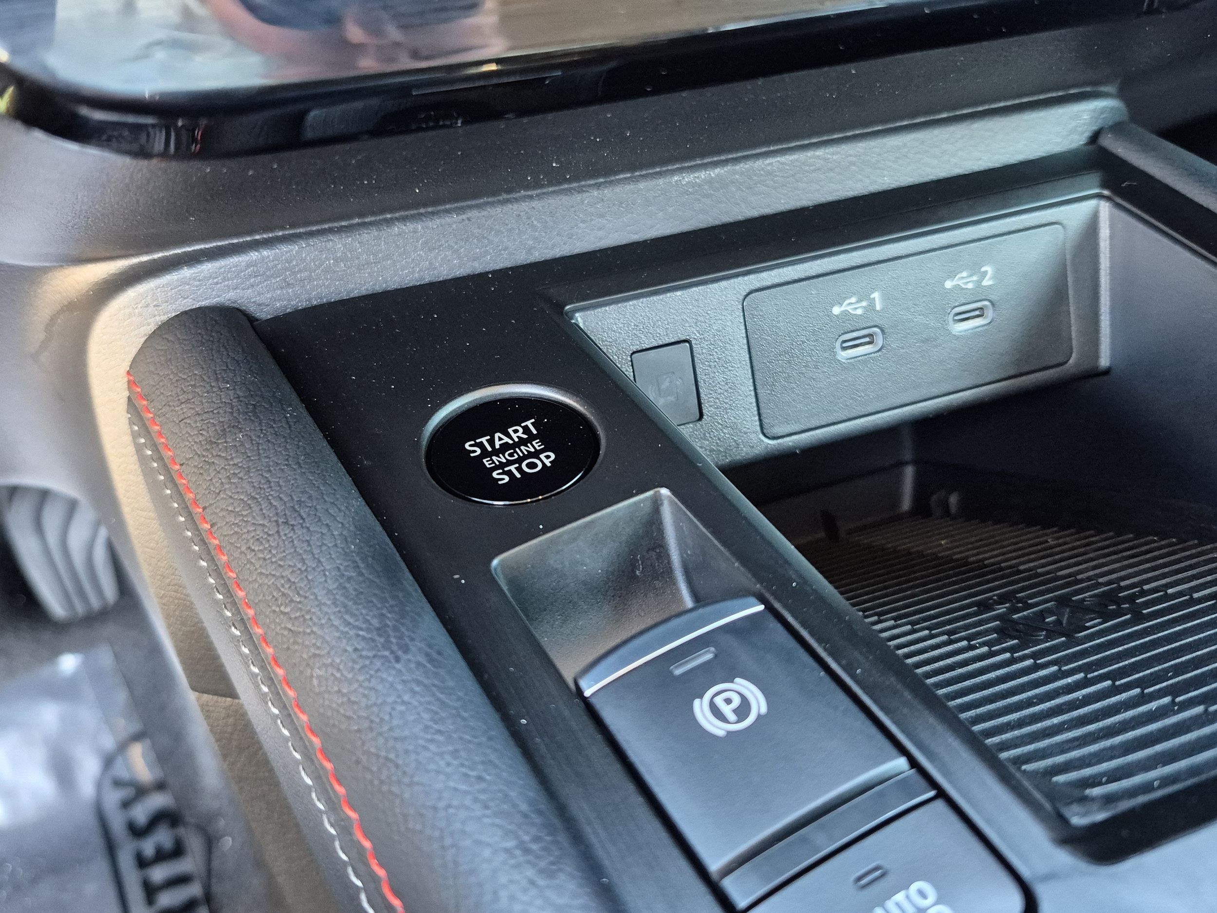 2025 Nissan Kicks SR - Photo 28