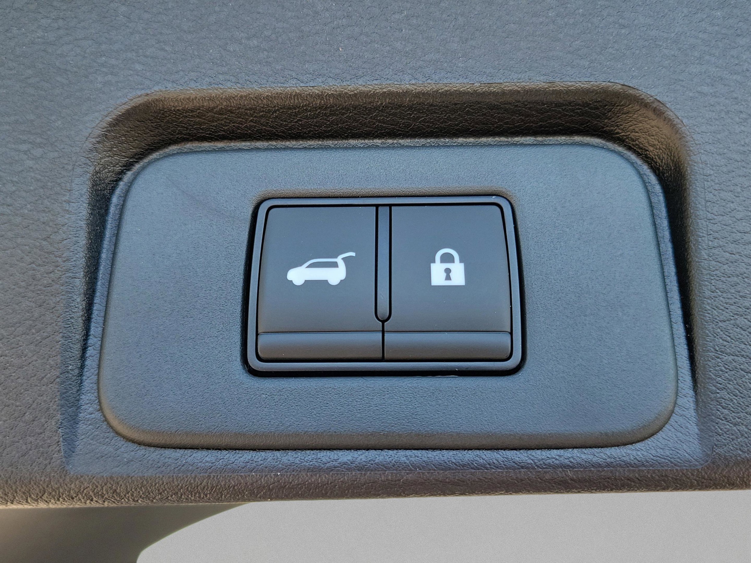 2026 Nissan Rogue SV - Photo 9