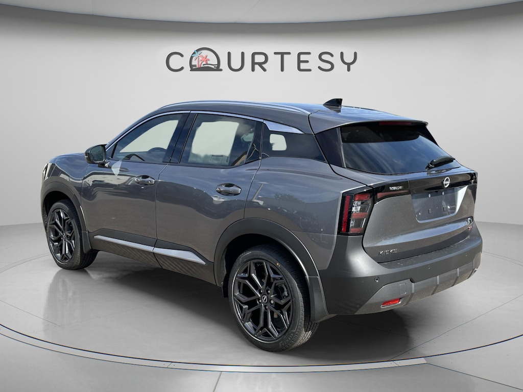 New 2026 Nissan Kicks SR SUV