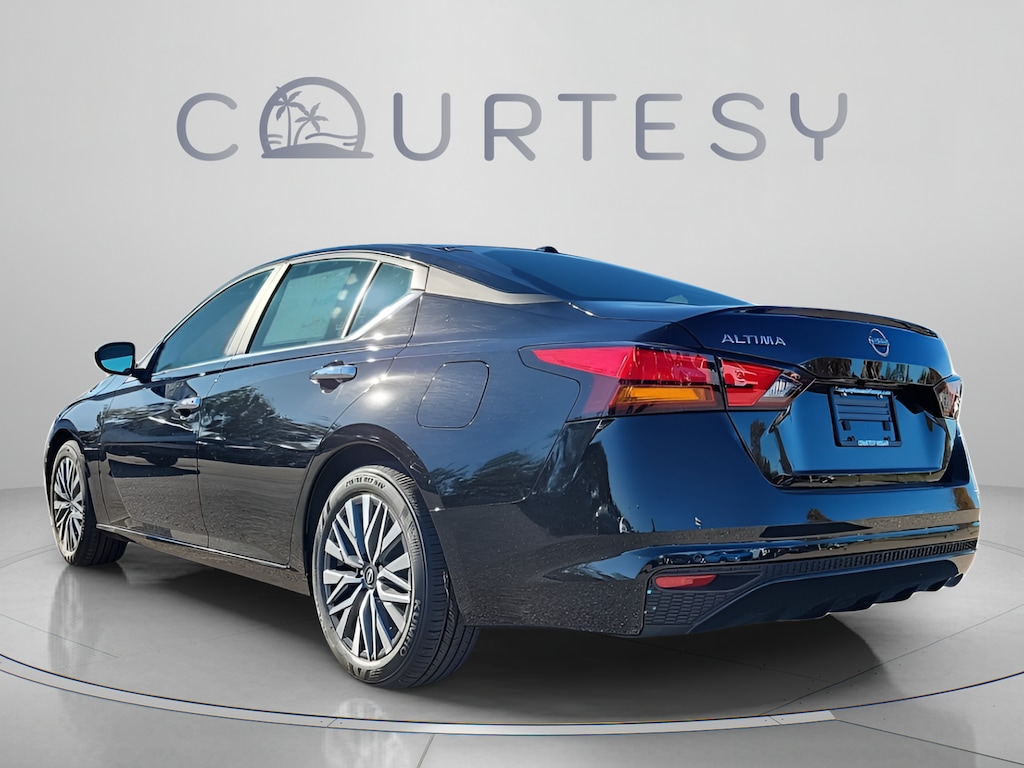 New 2025 Nissan Altima SV Sedan