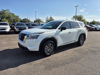 2025 Nissan Pathfinder S SUV