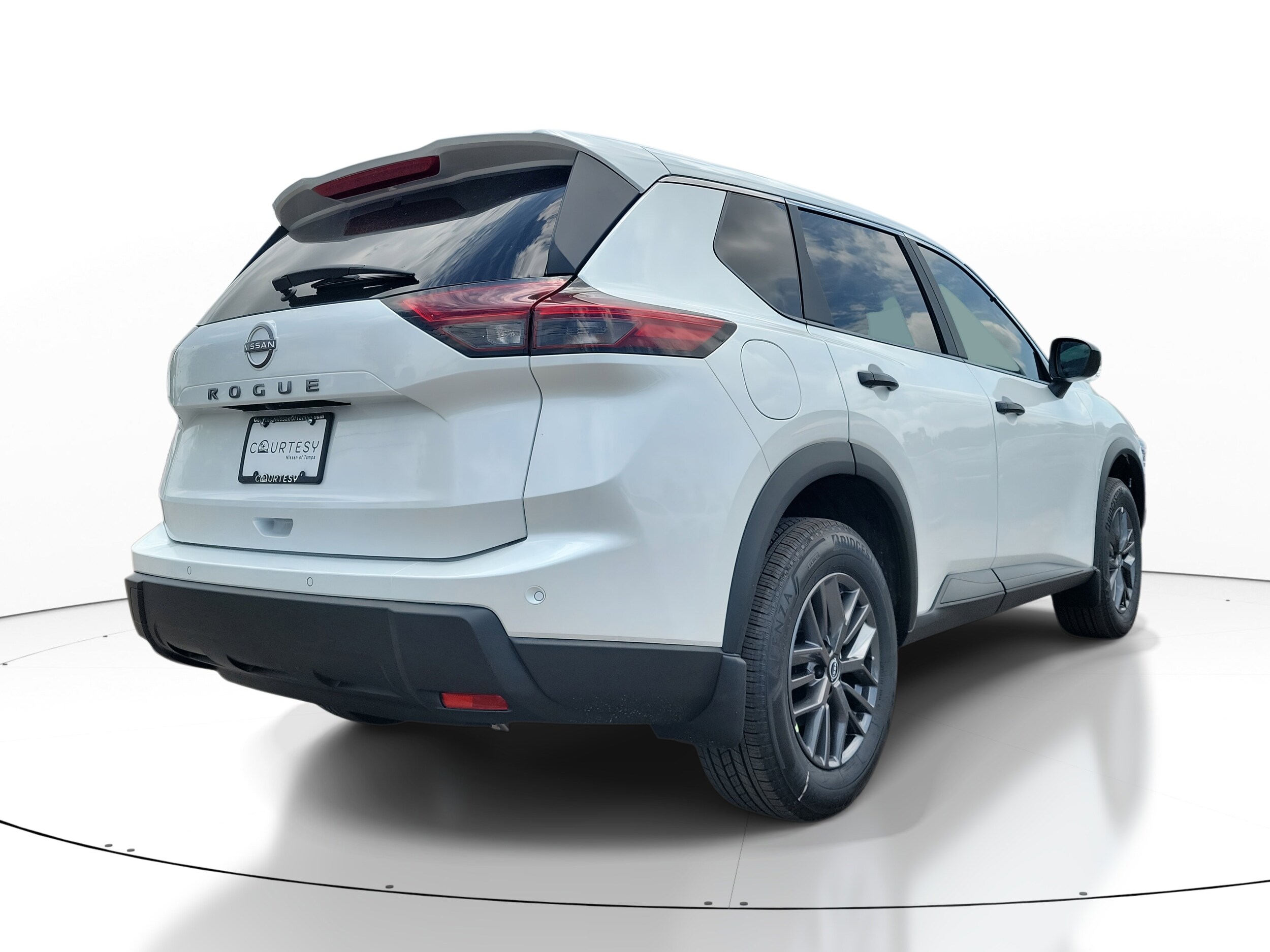 2025 Nissan Rogue S photo 3