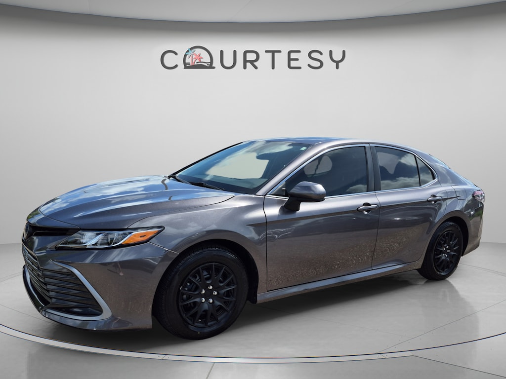 Used 2022 Toyota Camry Hybrid LE Sedan