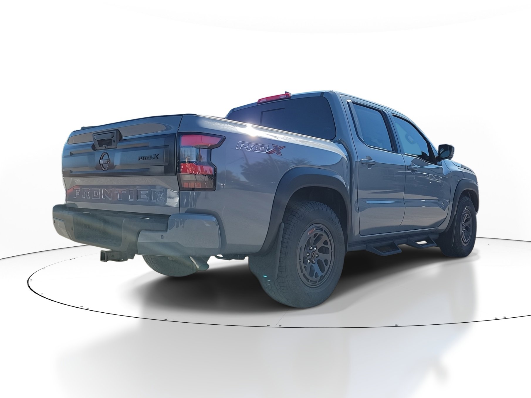 2025 Nissan Frontier PRO-X Crew Cab photo 3