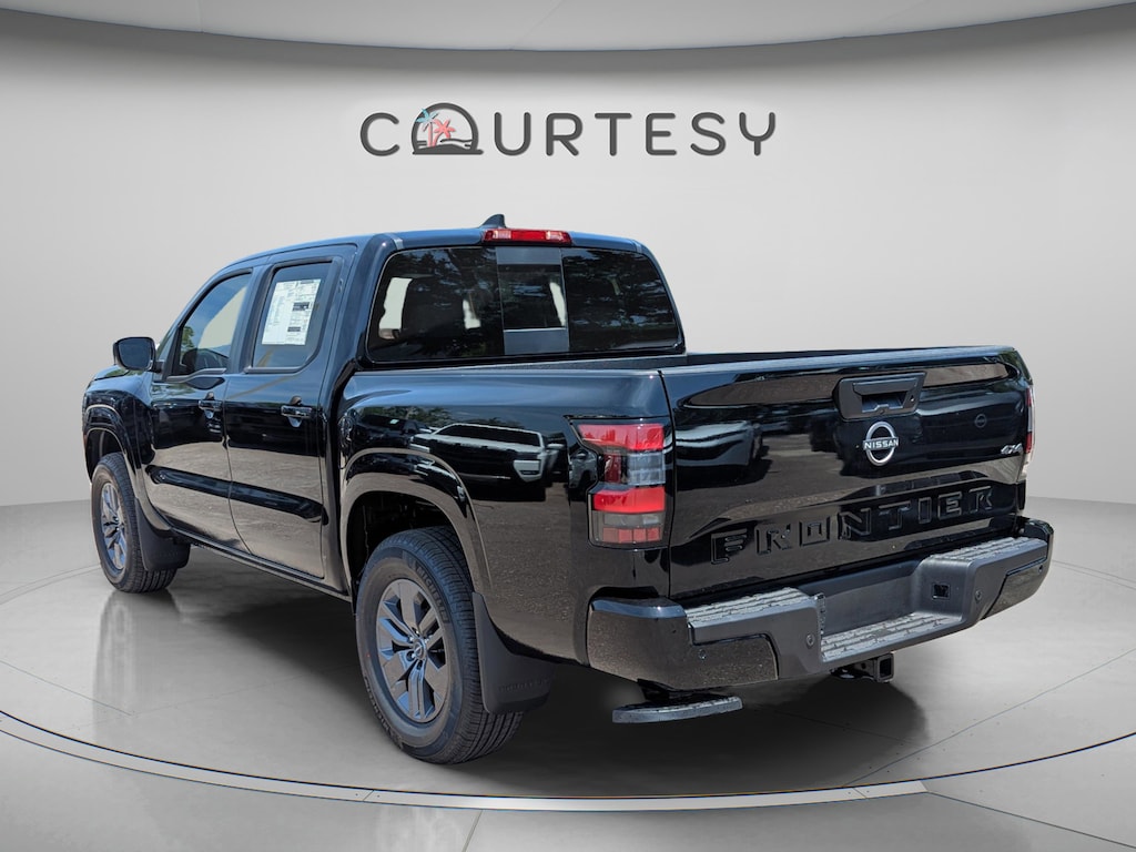 New 2026 Nissan Frontier SV Truck Crew Cab