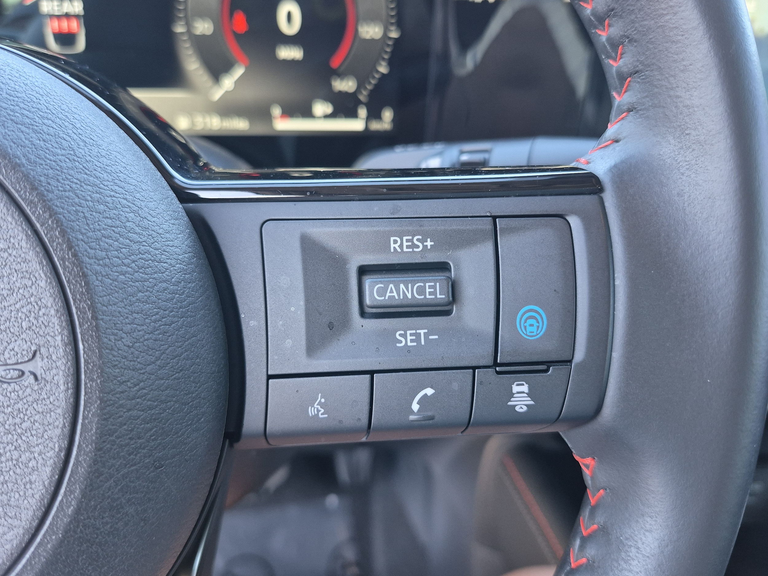 2025 Nissan Kicks SR - Photo 32