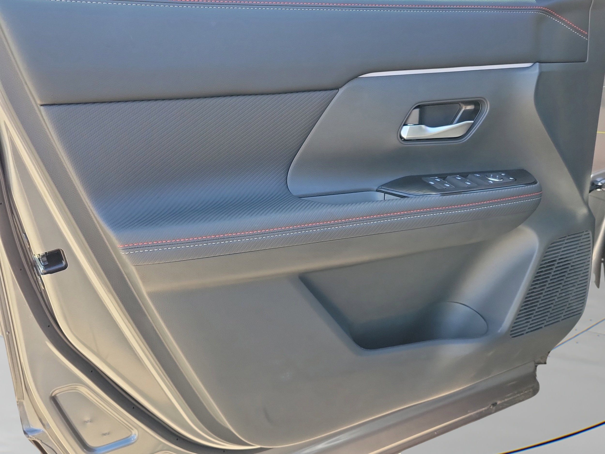 2025 Nissan Kicks SR - Photo 19