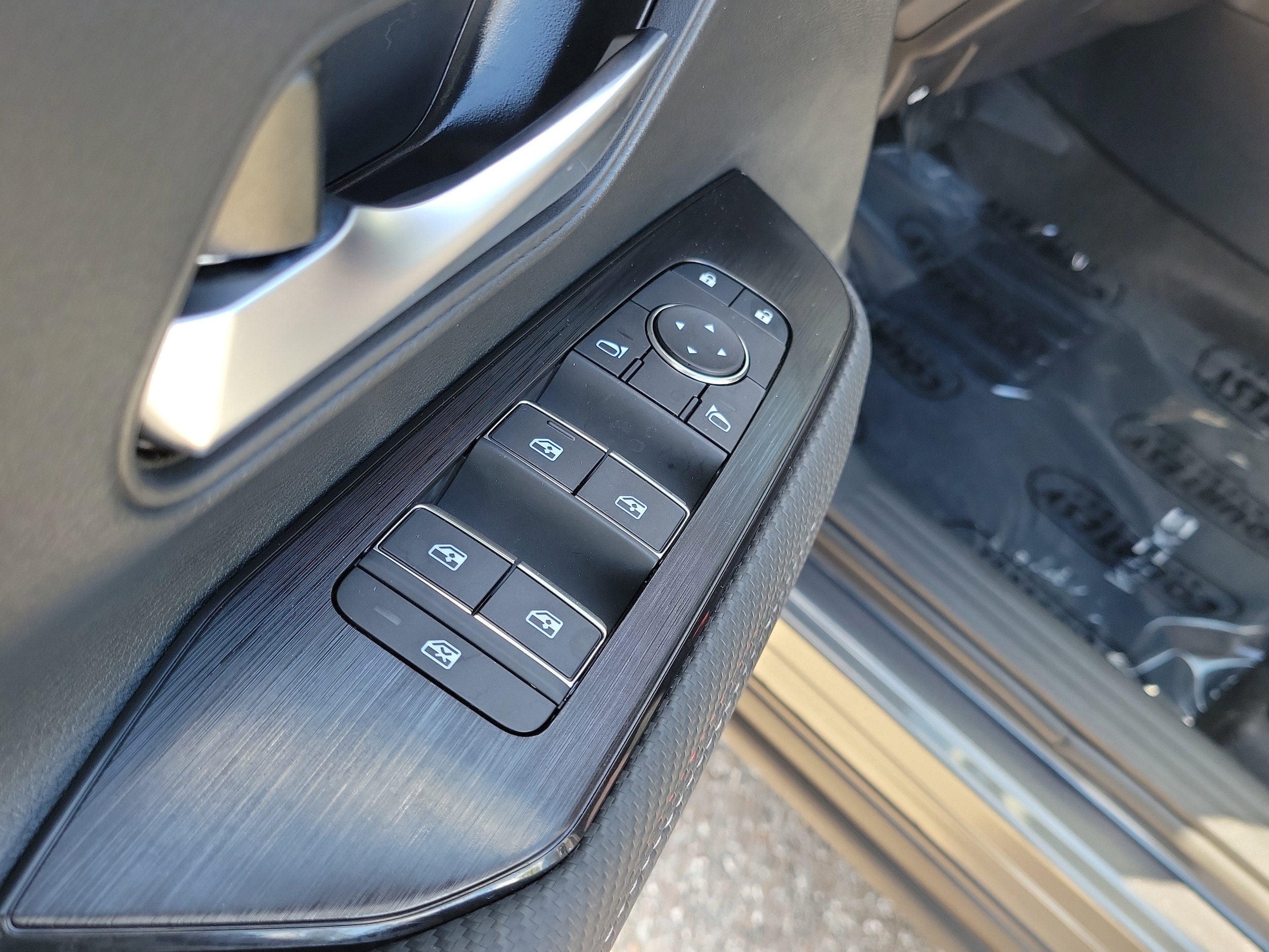 2025 Nissan Kicks SR - Photo 20