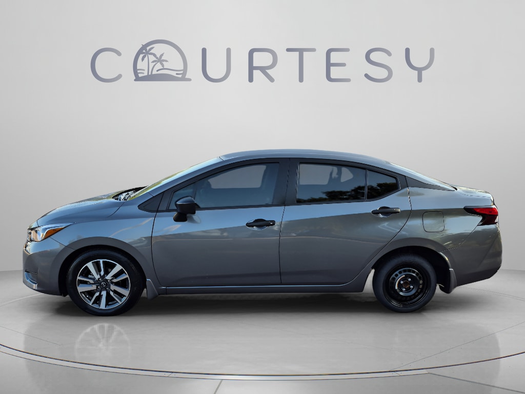 Used 2023 Nissan Versa 1.6 S Sedan