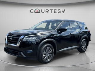 2025 Nissan Pathfinder S SUV