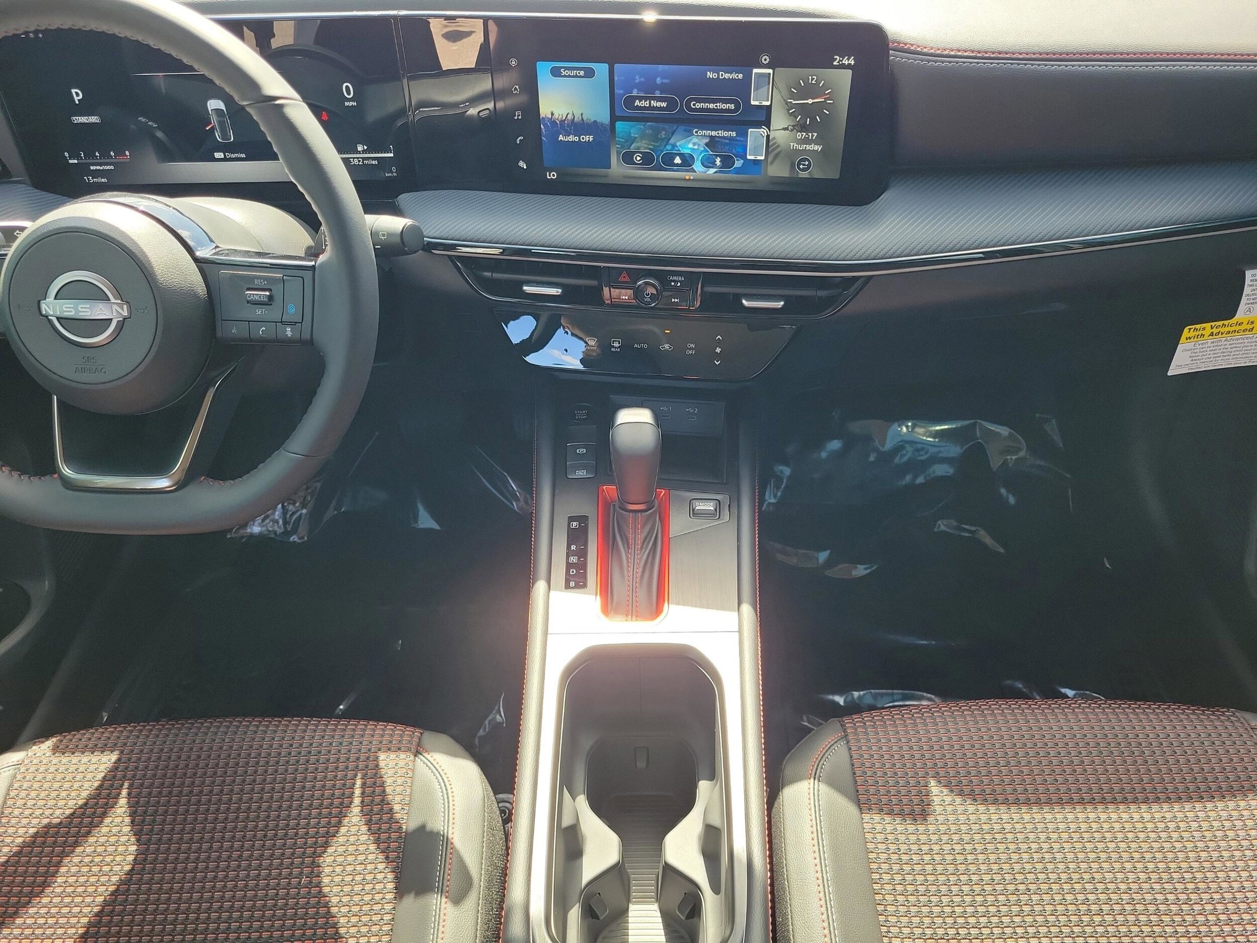 2025 Nissan Kicks SR - Photo 18