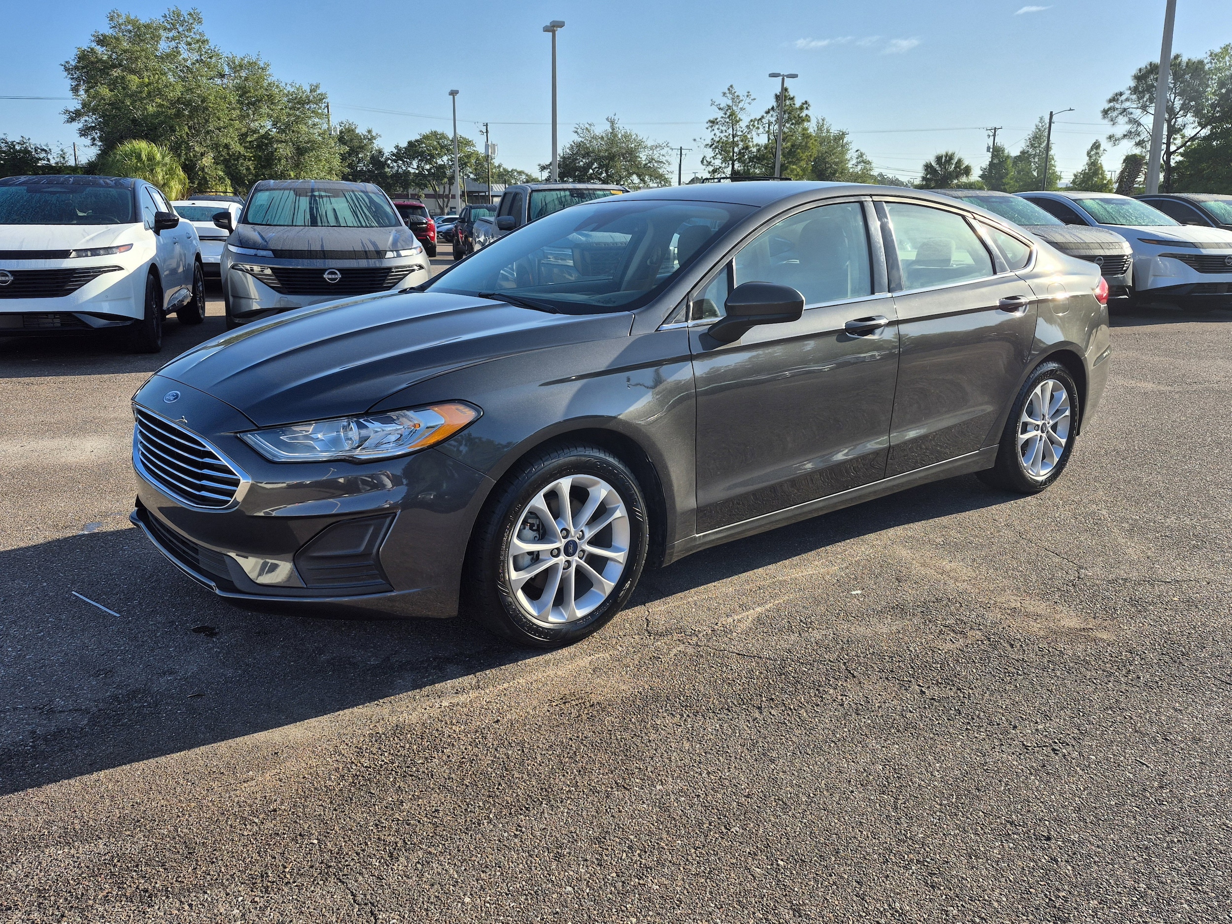 2020 Ford Fusion SE FWD's photo
