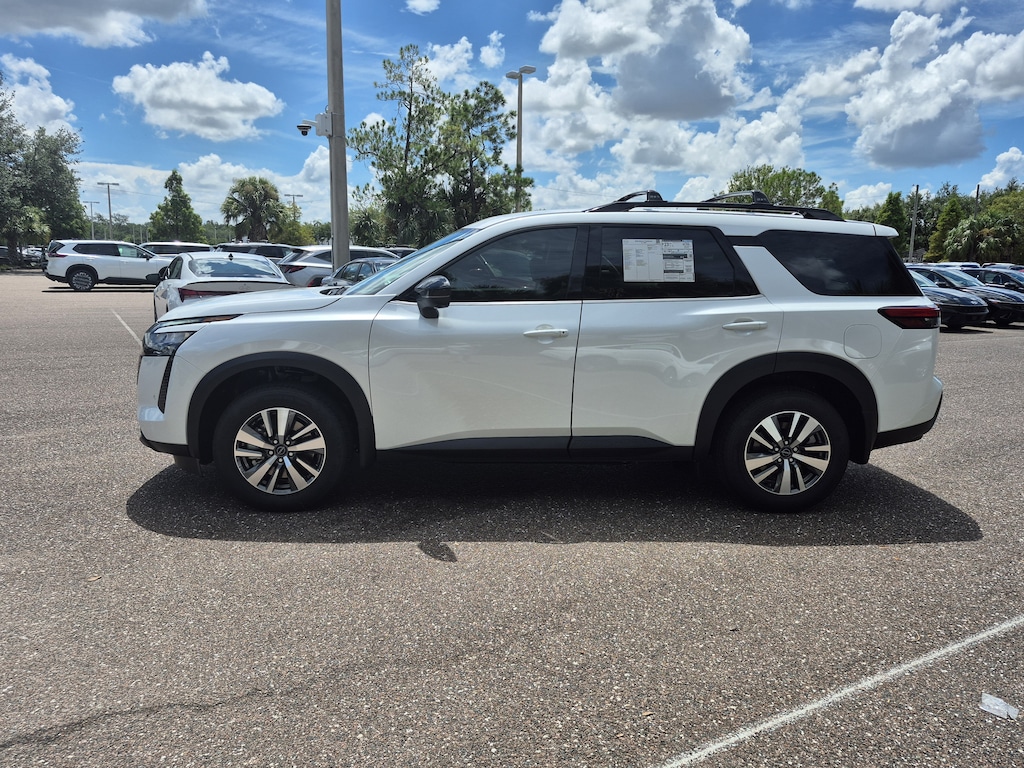 New 2026 Nissan Pathfinder SL SUV